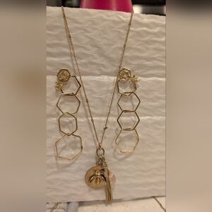 Gold Mary Kay Geometric Necklace and Earring Set